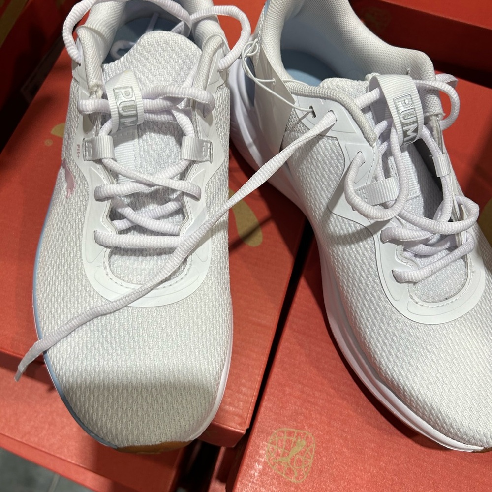 Women's Puma Skyrocket Sneaker US Size 6-11 White. Pick Your Own Size